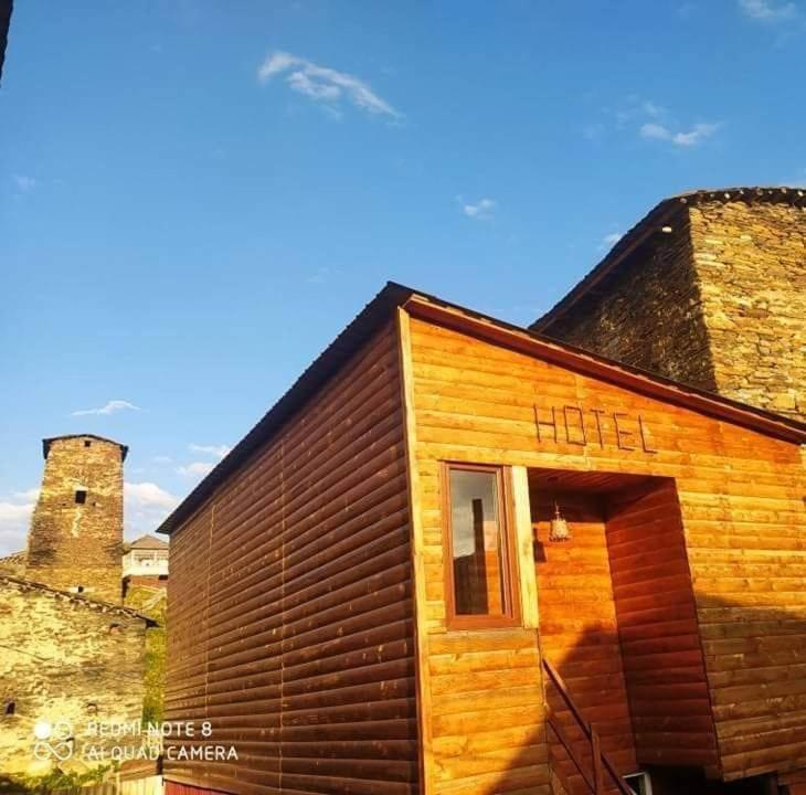 Guesthouse Luka ウシュグリ エクステリア 写真