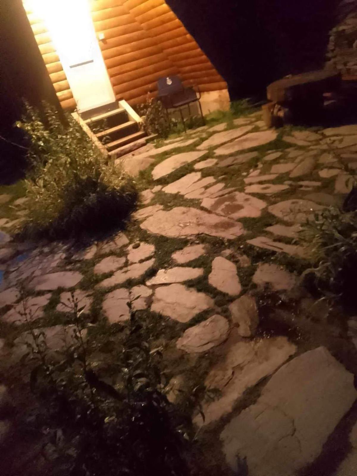Guesthouse Luka ウシュグリ エクステリア 写真