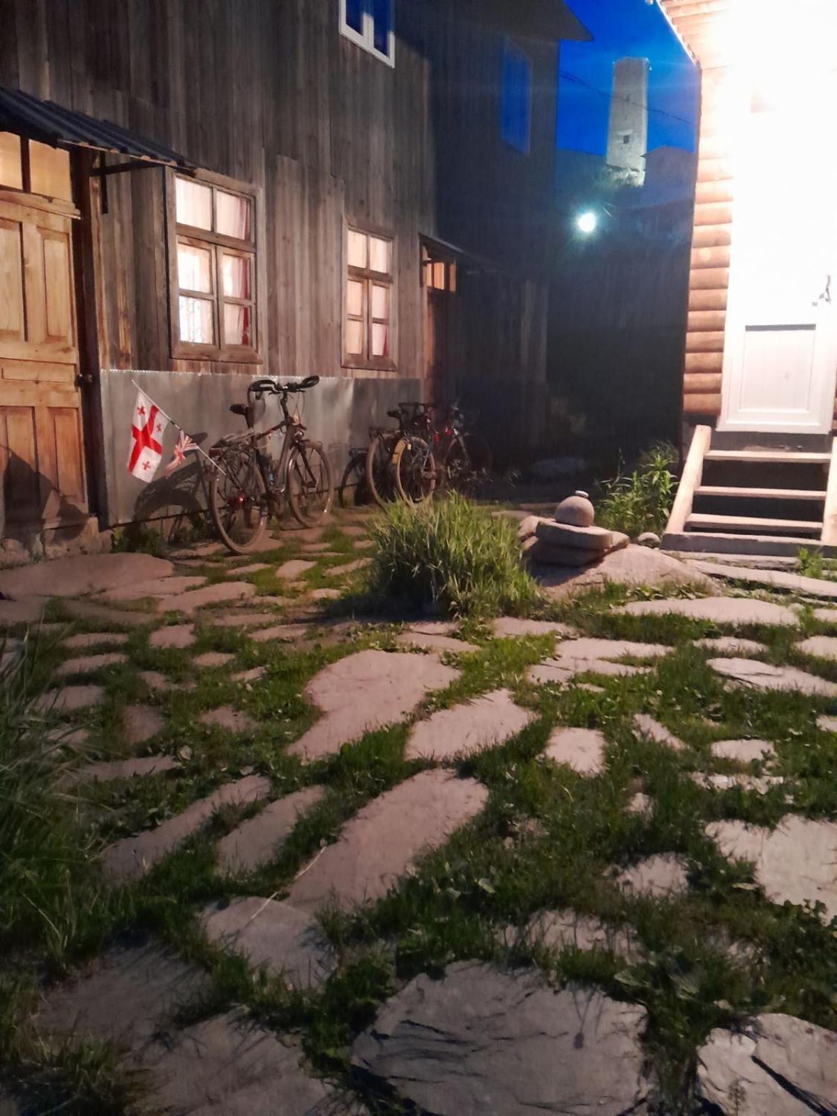 Guesthouse Luka ウシュグリ エクステリア 写真